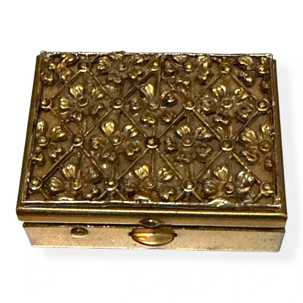 Vintage Gold-Tone Metal Pillbox With Floral Embossed Lid &‎ Blue Velvet Interior
